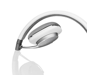 Bowers & Wilkins P3 S2 Wired Headphones in White