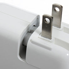 Universal CR-021 4-Port USB Wall Charger in White